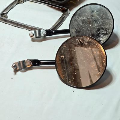 Lots of vintage car parts - trim - shifters - radio - and more