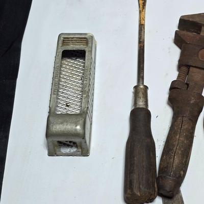 Antique farm tools - drawbar - Monkey wrench - screwdrivers - Rasp - Hershel chain break detacher - and more