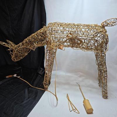 42" Animated grapevine feeding doe Christmas yard decoration - 150 lights