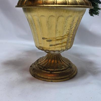 Christmas is coming!! Less than 68 Days away! Christmas decorations - table cloths - snowman - and more