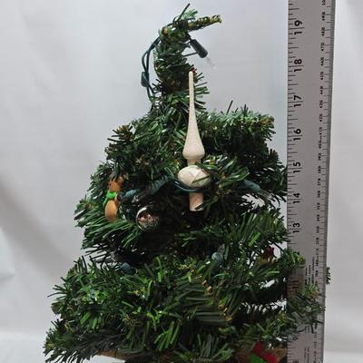 Christmas is coming!! Less than 68 Days away! Christmas decorations - table cloths - snowman - and more