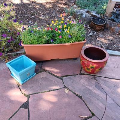 LARGE PLANTER BOX ON WHEELS AND 2 CLAY POTS