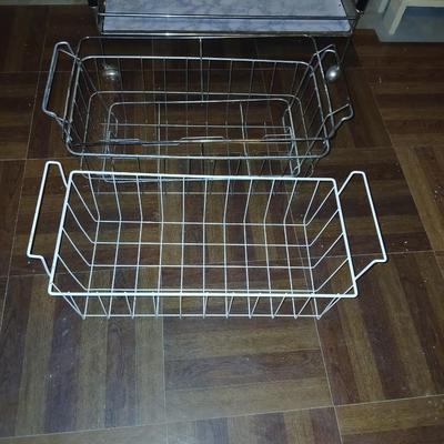 Chrome framed diner cart with 3 metal baskets
