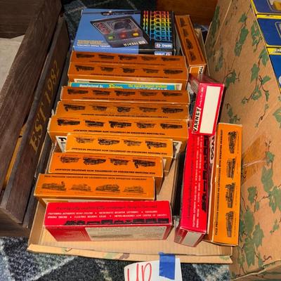Sale Photo Thumbnail #845: UP140-box of train cars