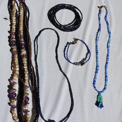Beaded jewlery