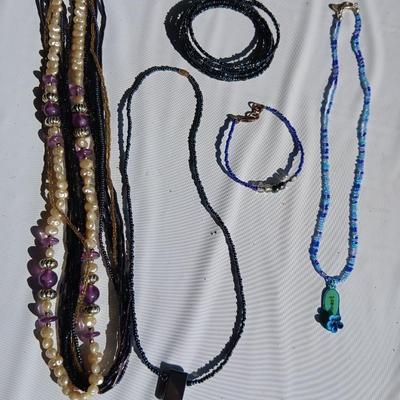 Beaded jewlery