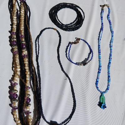 Beaded jewlery