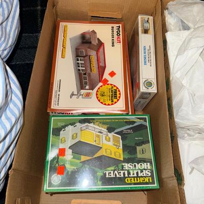 Sale Photo Thumbnail #868: UP146-two boxes of trains and train related items