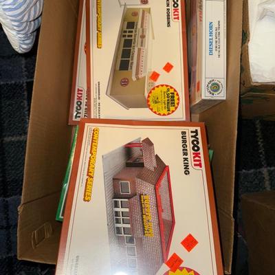 Sale Photo Thumbnail #870: UP146-two boxes of trains and train related items