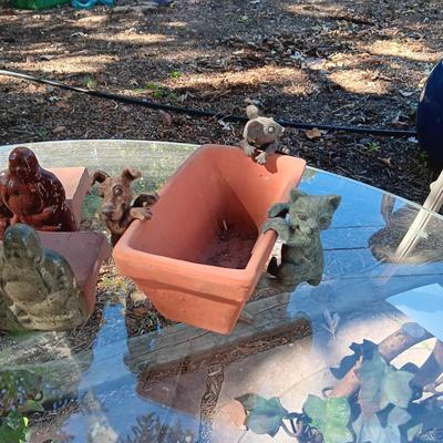 CLOTH LIGHTED LANTERNS, BUDDHA POT FEET AND POT CRITTERS