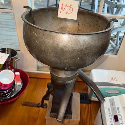Sale Photo Thumbnail #880: M3-Cream Separator