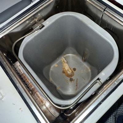 Sale Photo Thumbnail #888: M5-bread machine and cover