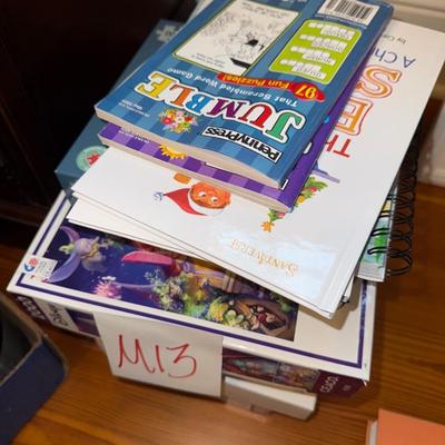 Sale Photo Thumbnail #922: M13-Puzzles + extras