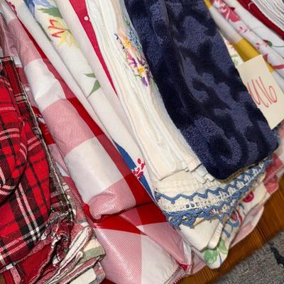 Sale Photo Thumbnail #932: M16-Towels, tablecloths, etc