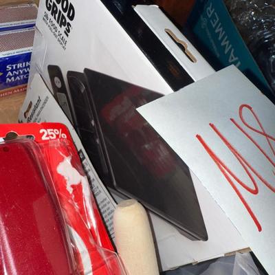 Sale Photo Thumbnail #940: M18-Flat of Kitchen items