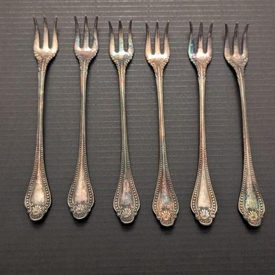 Sale Photo Thumbnail #3320: Vintage Cocktail Pickle Forks 108g