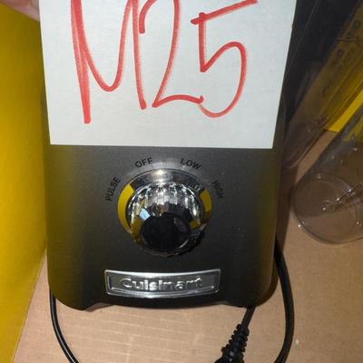 Sale Photo Thumbnail #971: M25-Cuisinart Blender