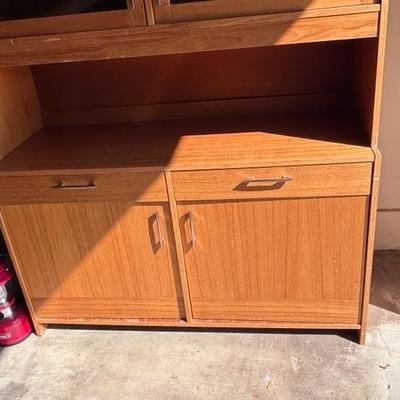 LIGHTED VINTAGE HUTCH