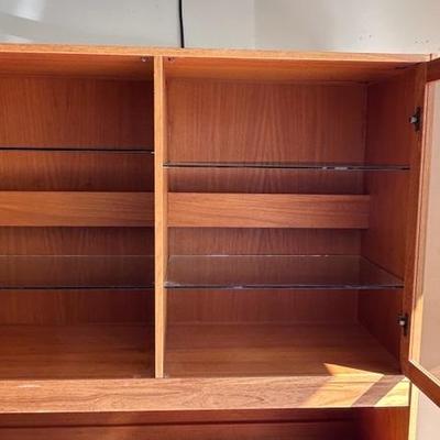 LIGHTED VINTAGE HUTCH