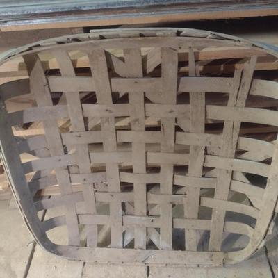 Vintage Authentic Splint Wood Tobacco Leaf Market Basket (B).