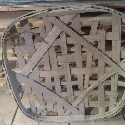 Vintage Authentic Splint Wood Tobacco Leaf Market Basket (C)