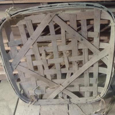 Vintage Authentic Splint Wood Tobacco Leaf Market Basket (D).