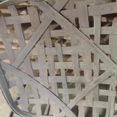 Vintage Authentic Splint Wood Tobacco Leaf Market Basket (E)