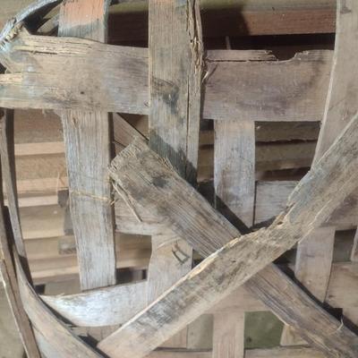 Vintage Authentic Splint Wood Tobacco Leaf Market Basket (F)