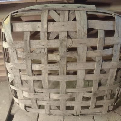 Vintage Authentic Splint Wood Tobacco Leaf Market Basket (I)
