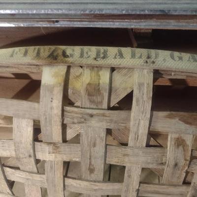 Vintage Authentic Splint Wood Tobacco Leaf Market Basket Fitzerald, GA (L)