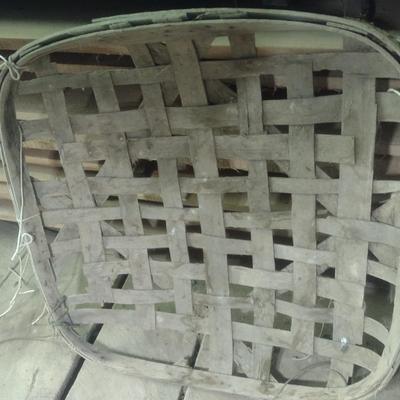 Pair of Vintage Authentic Splint Wood Tobacco Leaf Market Baskets (O)