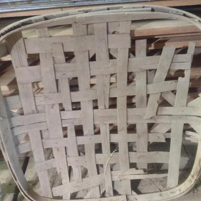 Pair of Vintage Authentic Splint Wood Tobacco Leaf Market Baskets one Marked Thomasville, GA (T)