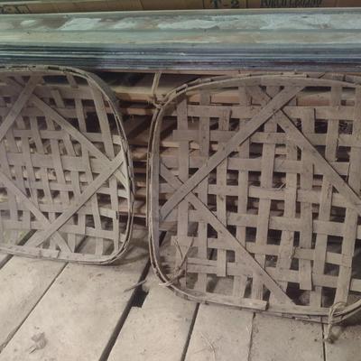 Pair of Asheville, NC Vintage Authentic Splint Wood Tobacco Leaf Market Baskets (Z)