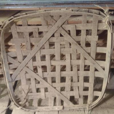 Pair of Asheville, NC Vintage Authentic Splint Wood Tobacco Leaf Market Baskets (Z)