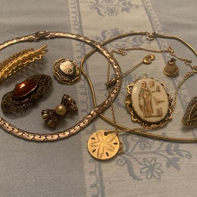Vintage Costume Jewelry Lot