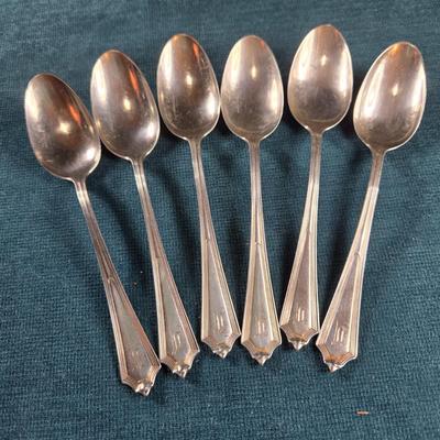 Sale Photo Thumbnail #135: This auction lot is for a Set of 6 Sterling Silver Teaspoons. These sterling silver teaspoons are pattern 1911 Plymouth by Gorham.  They have a monogram, which we believe to be an F on the handles - but it is very decorative and hard to discern..  They ar