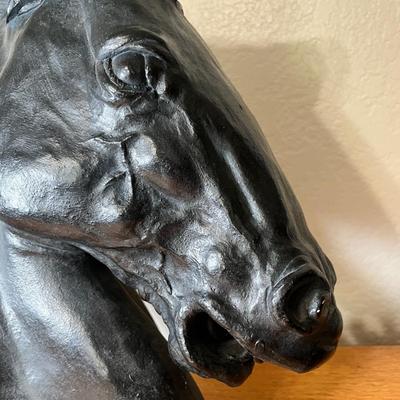 Lot 113 Chalk ware horse head