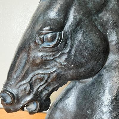 Lot 113 Chalk ware horse head