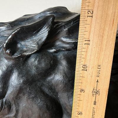 Lot 113 Chalk ware horse head
