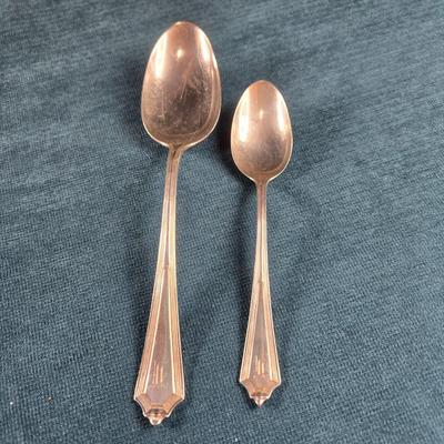 Sale Photo Thumbnail #144: This auction lot is for a Set of 6 Sterling Silver Soup Spoons. These spoons are pattern 1911 Plymouth by Gorham. They have a monogram of what we believe to be an F on the handles but it is very decorative - and  it is hard to discern. They are in very go