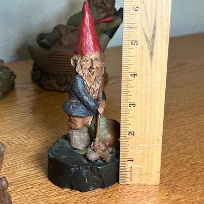 Lot 119 Resin Golf Gnomes