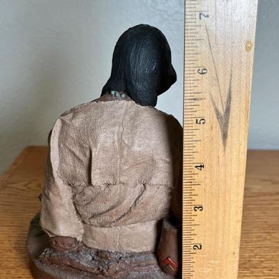 Lot 122 NA resin figure