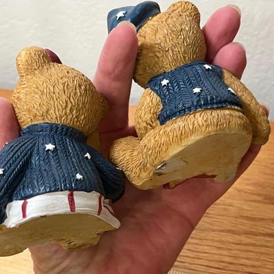Lot 124 Bear figures