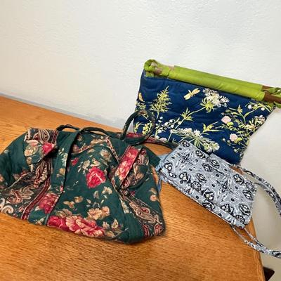 Lot 142 Vera Bradley Bags