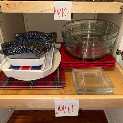 Sale Photo Thumbnail #1036: M41-Kitchen Items