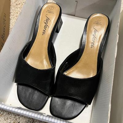 Lot 166 Women's shoes #2
