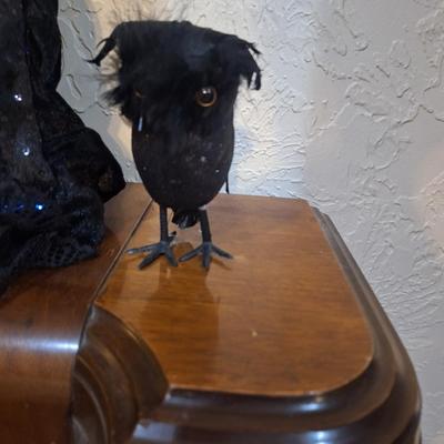 Witch figurine and small black owl- read descr