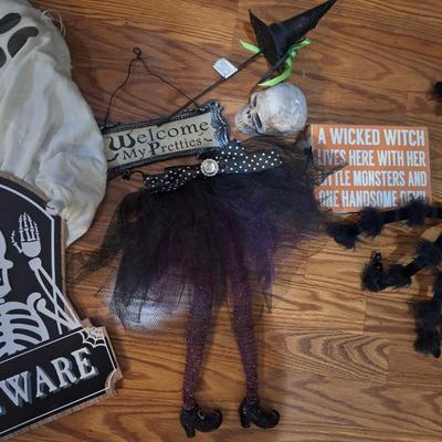 Sale Photo Thumbnail #107: halloween décor
