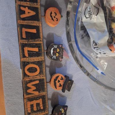 Sale Photo Thumbnail #112: halloween gnome, candy bowl and other