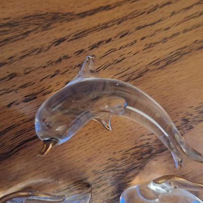 Sale Photo Thumbnail #192: see all photos this is a group of 5 crystal dolphins.  If you’ve come to our recent in person sales we've had some of these at the last 2 sales…get these to add to your collection.  